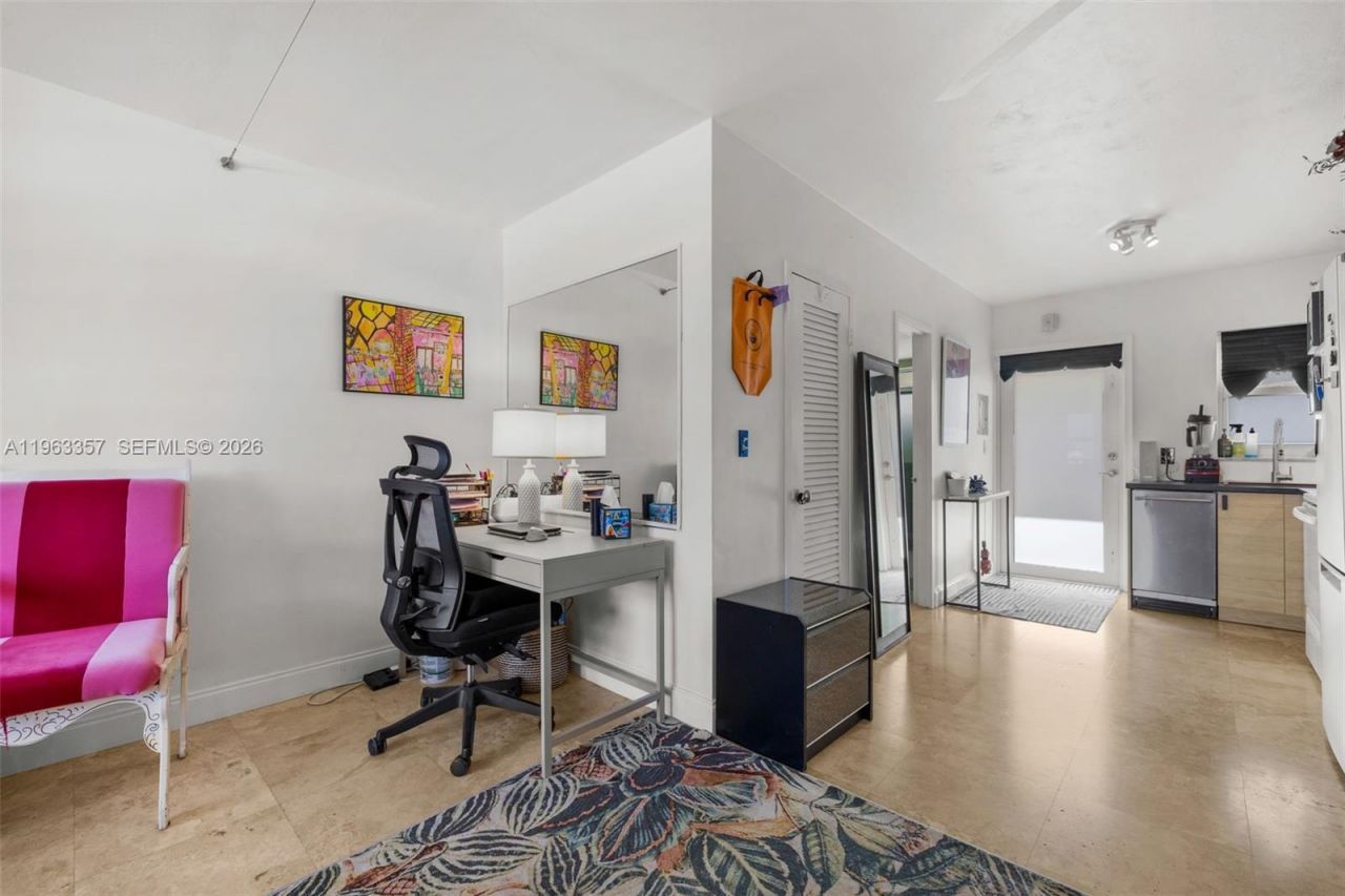 851 Meridian Ave, Unit 43, Miami Beach, FL 33139 Photo