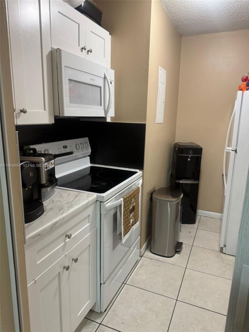 7421 SW 152nd Ave, Unit 9-202, Miami, FL 33193 Photo