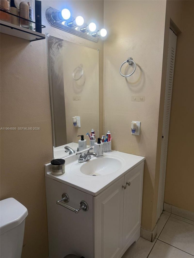 7421 SW 152nd Ave, Unit 9-202, Miami, FL 33193 Photo