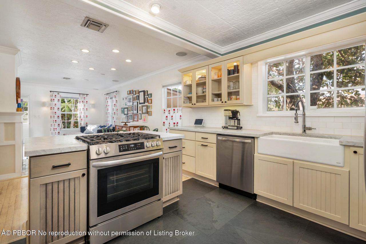 859 Sunset Road, West Palm Beach, FL 33401 Photo