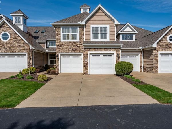 4439 E Harbors Edge Drive, Port Clinton, OH 43452