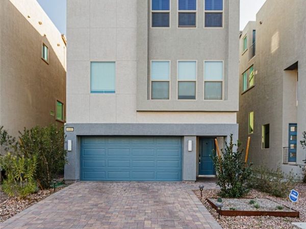 8089 Misty Canyon Avenue, Las Vegas, NV 89113