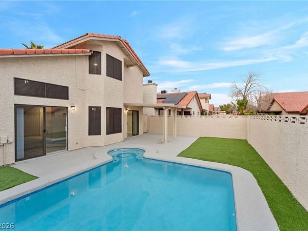 2433 Cycad Tree Street, Las Vegas, NV 89108