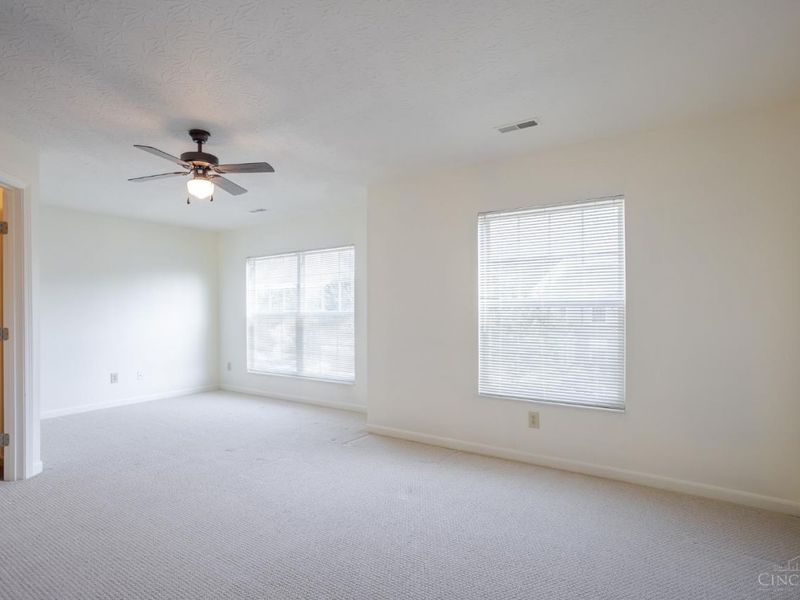 810 Southmeadow Circle, Unit 302, Cincinnati, OH 45231 Photo 23