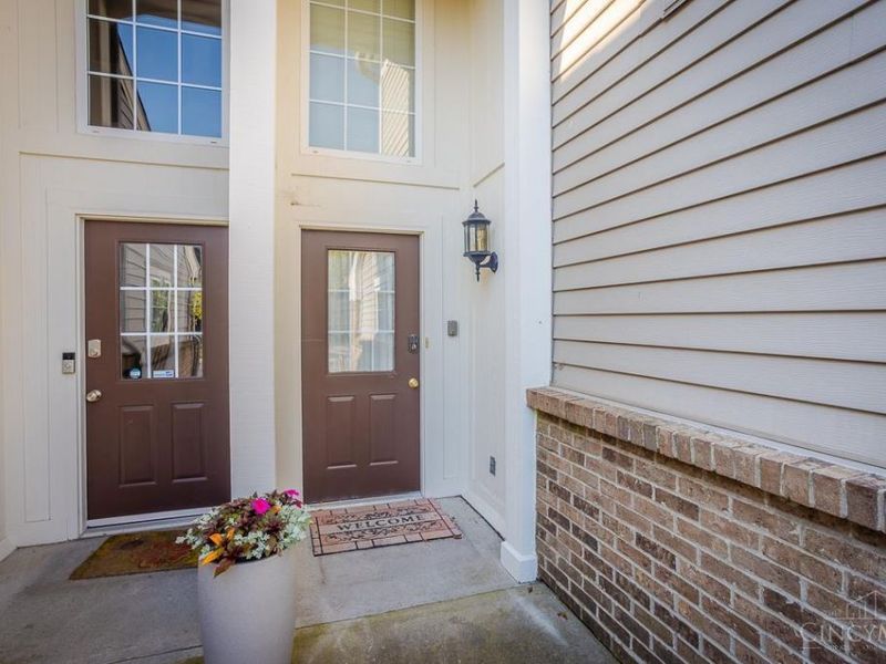 810 Southmeadow Circle, Unit 302, Cincinnati, OH 45231 Photo 3