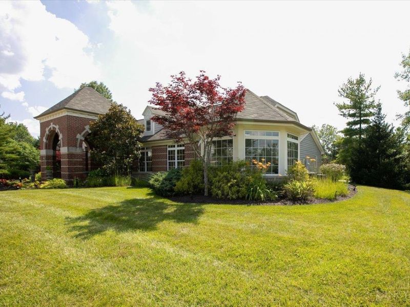 810 Southmeadow Circle, Unit 302, Cincinnati, OH 45231 Photo 32