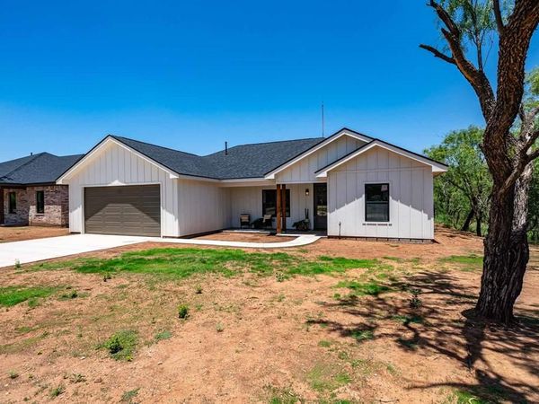 707 E Davenport, Stamford, TX 79553