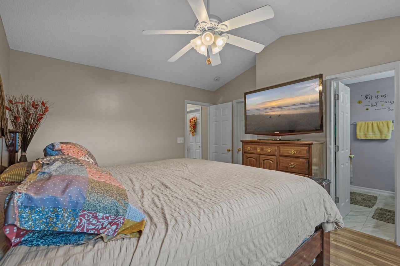 1044 Portico Loop  Photo 15