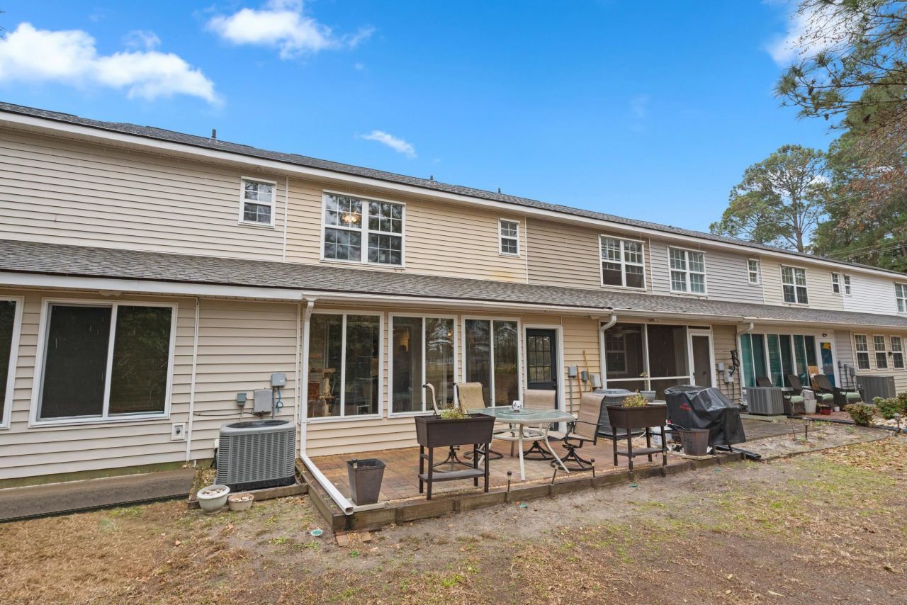 1044 Portico Loop  Photo 28