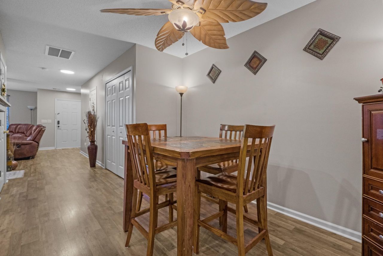 1044 Portico Loop  Photo 7