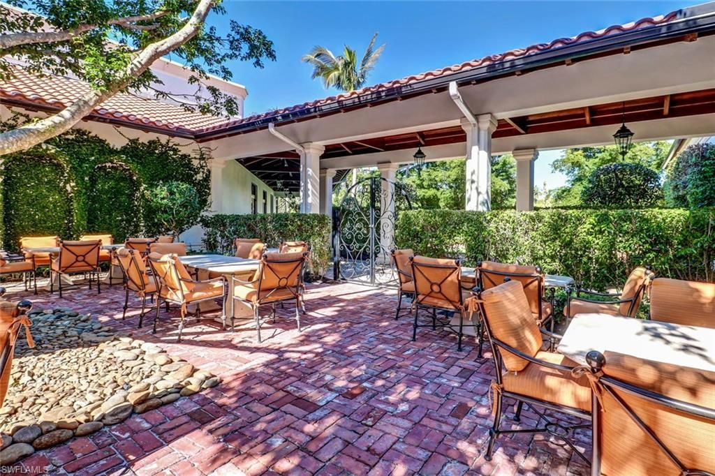 10000 Isola Way, Miromar Lakes, FL 33913 Photo