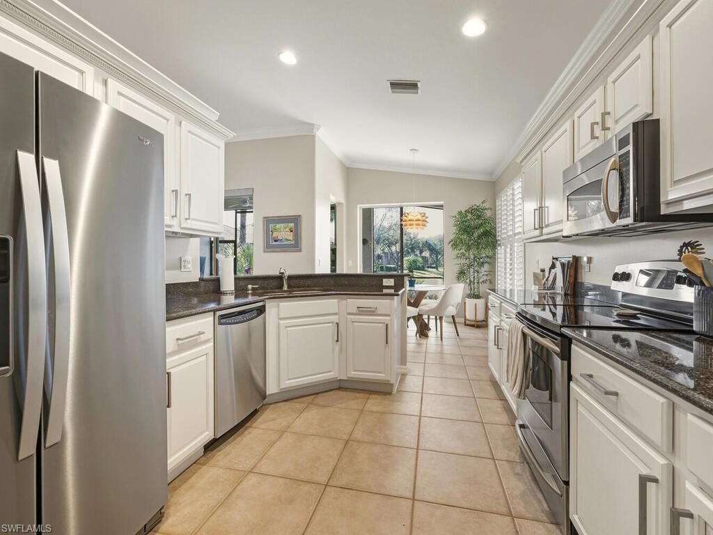 10000 Isola Way, Miromar Lakes, FL 33913 Photo