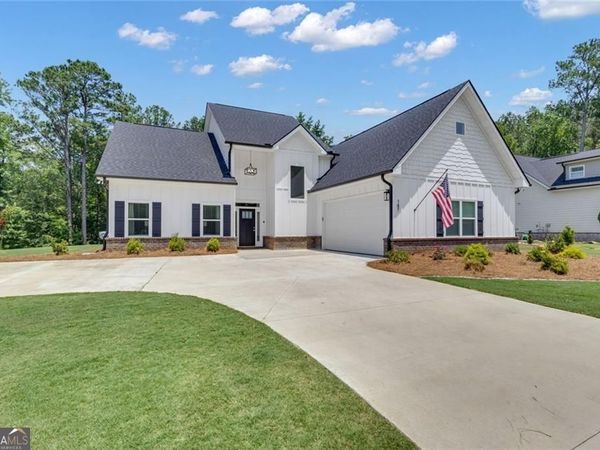 147 Wolf Creek Cove, Lagrange, GA 30240