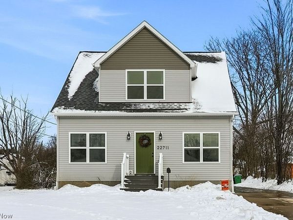 22711 Vera Street, Warrensville Heights, OH 44128