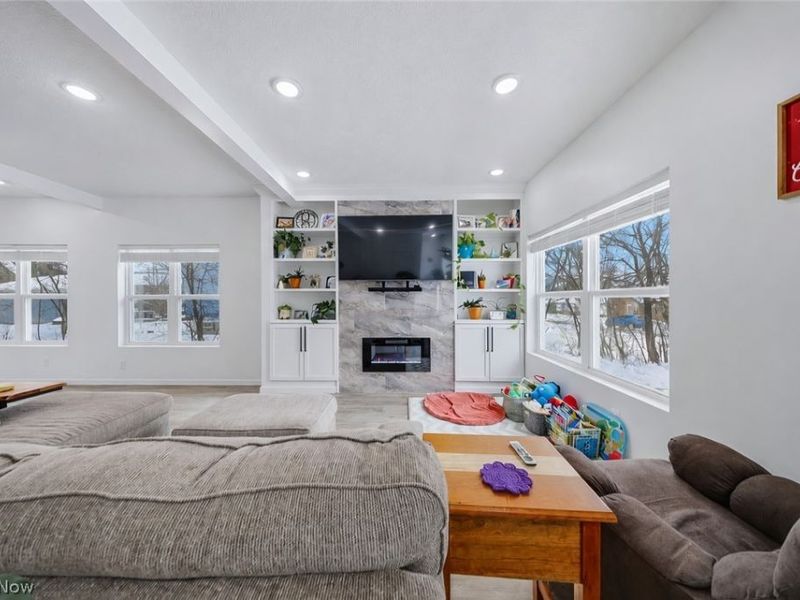 22711 Vera Street, Warrensville Heights, OH 44128 Photo 14