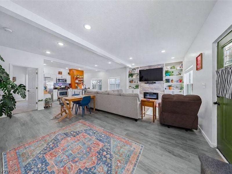 22711 Vera Street, Warrensville Heights, OH 44128 Photo 15