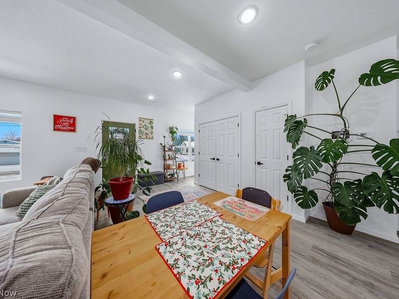 22711 Vera Street, Warrensville Heights, OH 44128 Photo 6