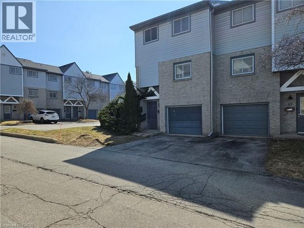 589 BEECHWOOD Drive, Unit 43, Waterloo, ON N2T2K9