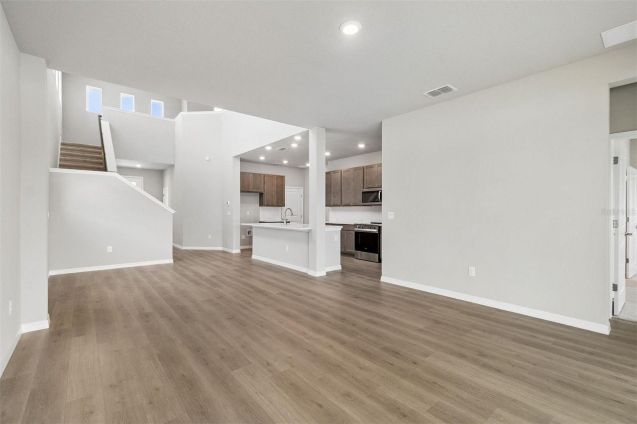618 Kingswood Court, Bradenton, FL 34212 Photo