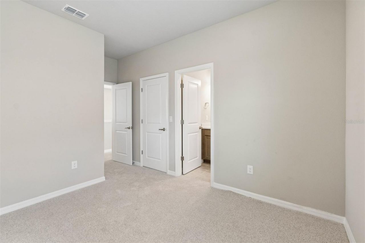 618 Kingswood Court, Bradenton, FL 34212 Photo