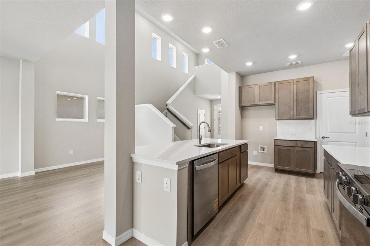 618 Kingswood Court, Bradenton, FL 34212 Photo