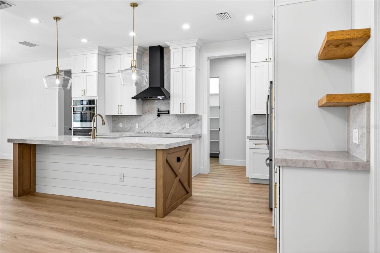 14823 Crimson Oaks Trail, Dade City, FL 33525 Photo