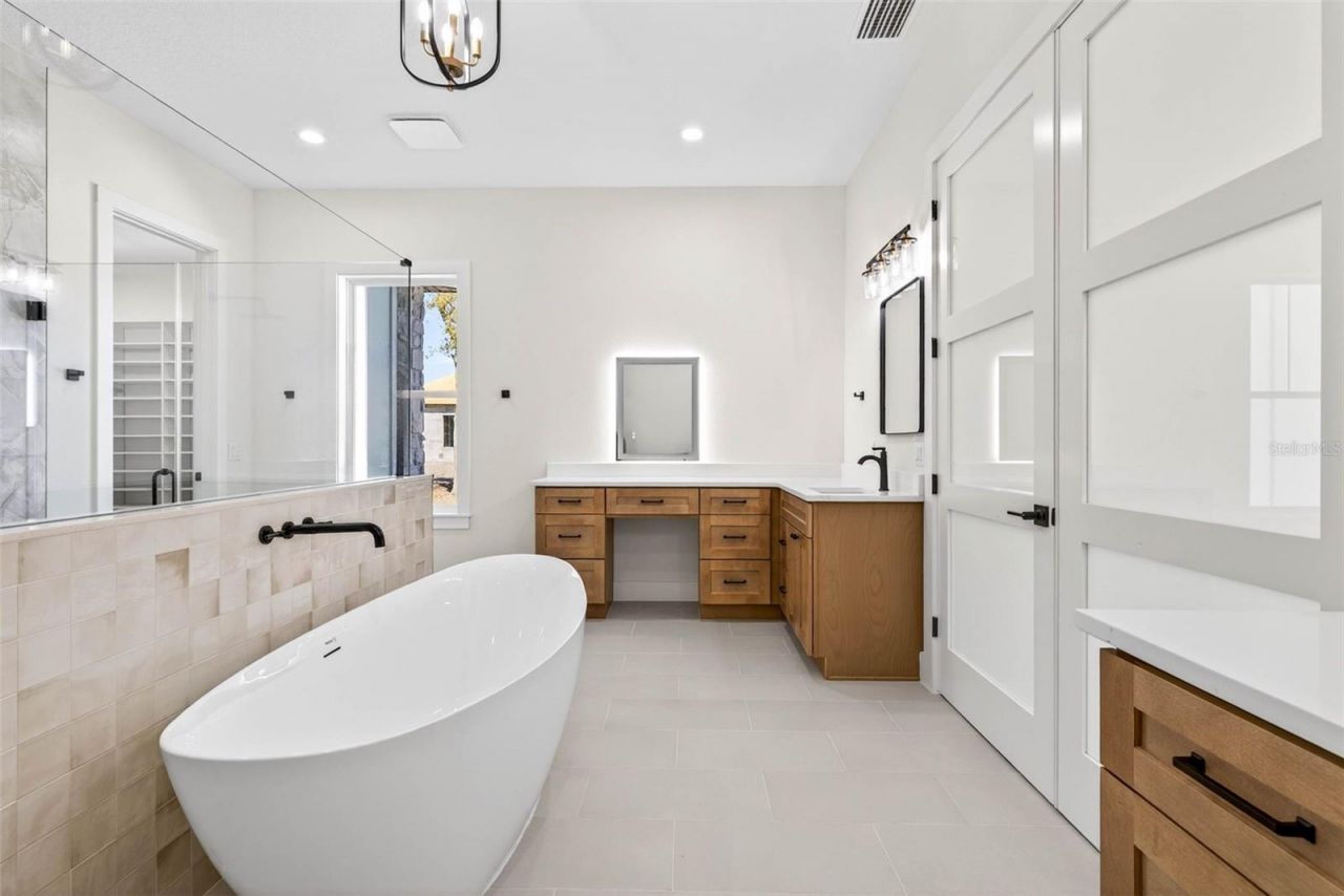 14823 Crimson Oaks Trail, Dade City, FL 33525 Photo