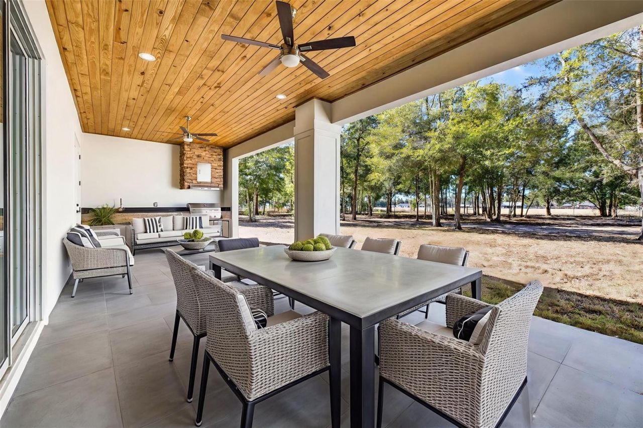 14823 Crimson Oaks Trail, Dade City, FL 33525 Photo