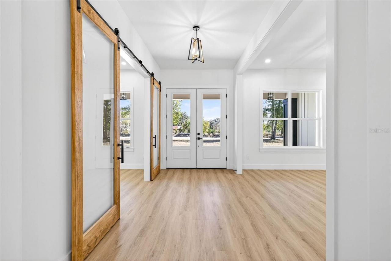 14823 Crimson Oaks Trail, Dade City, FL 33525 Photo