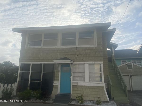 1334 1ST Street S, Jacksonville Beach, FL 32250