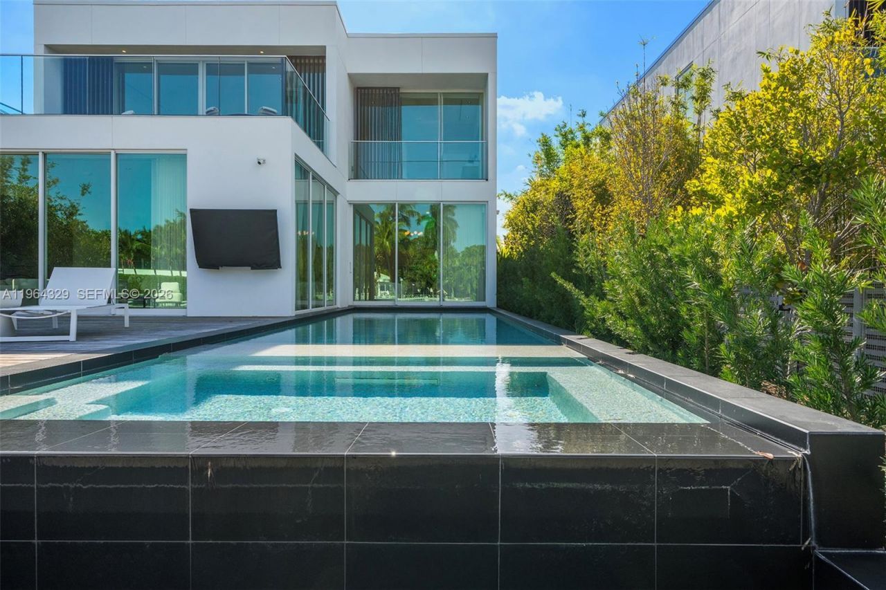 1031 W 48th St , Unit 6, Miami Beach, FL 33140 Photo