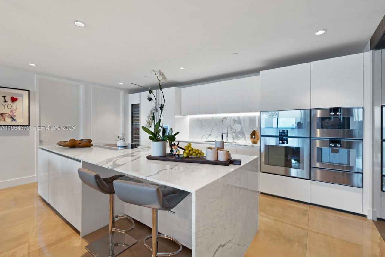 10201 Collins Ave, Unit 1706, Bal Harbour, FL 33154 Photo