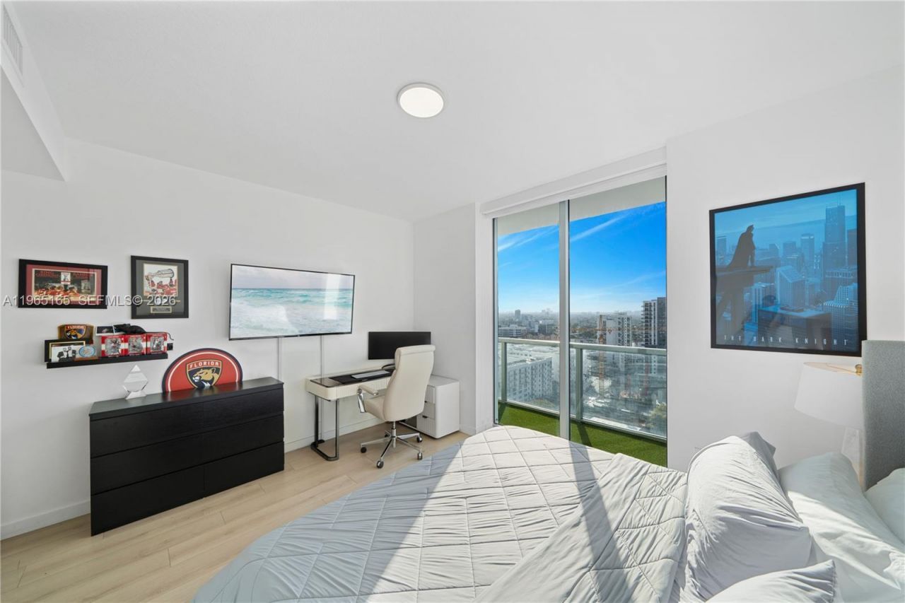 1111 SW 1st Ave, Unit 2114-N, Miami, FL 33130 Photo