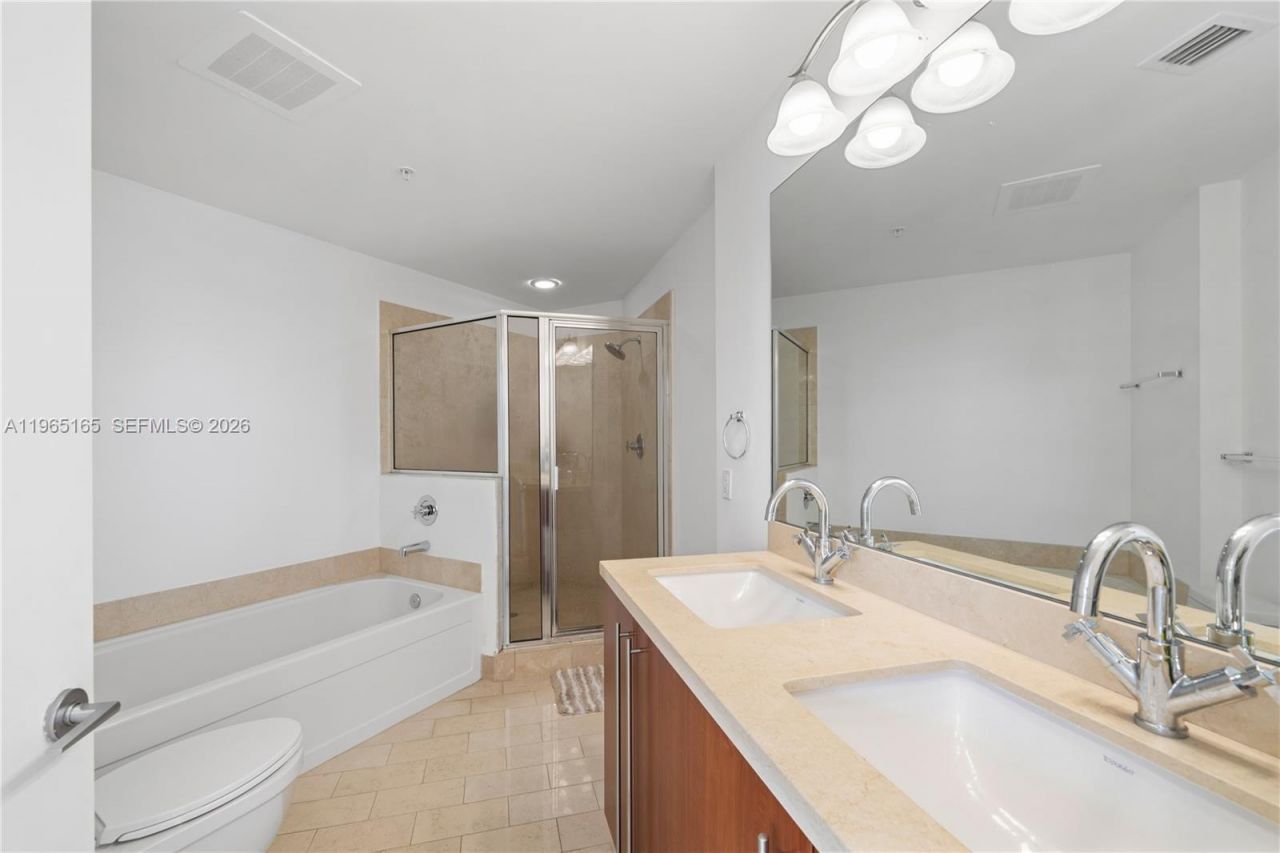 1111 SW 1st Ave, Unit 2114-N, Miami, FL 33130 Photo