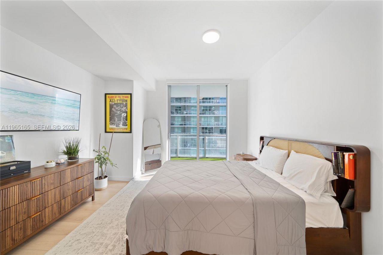 1111 SW 1st Ave, Unit 2114-N, Miami, FL 33130 Photo