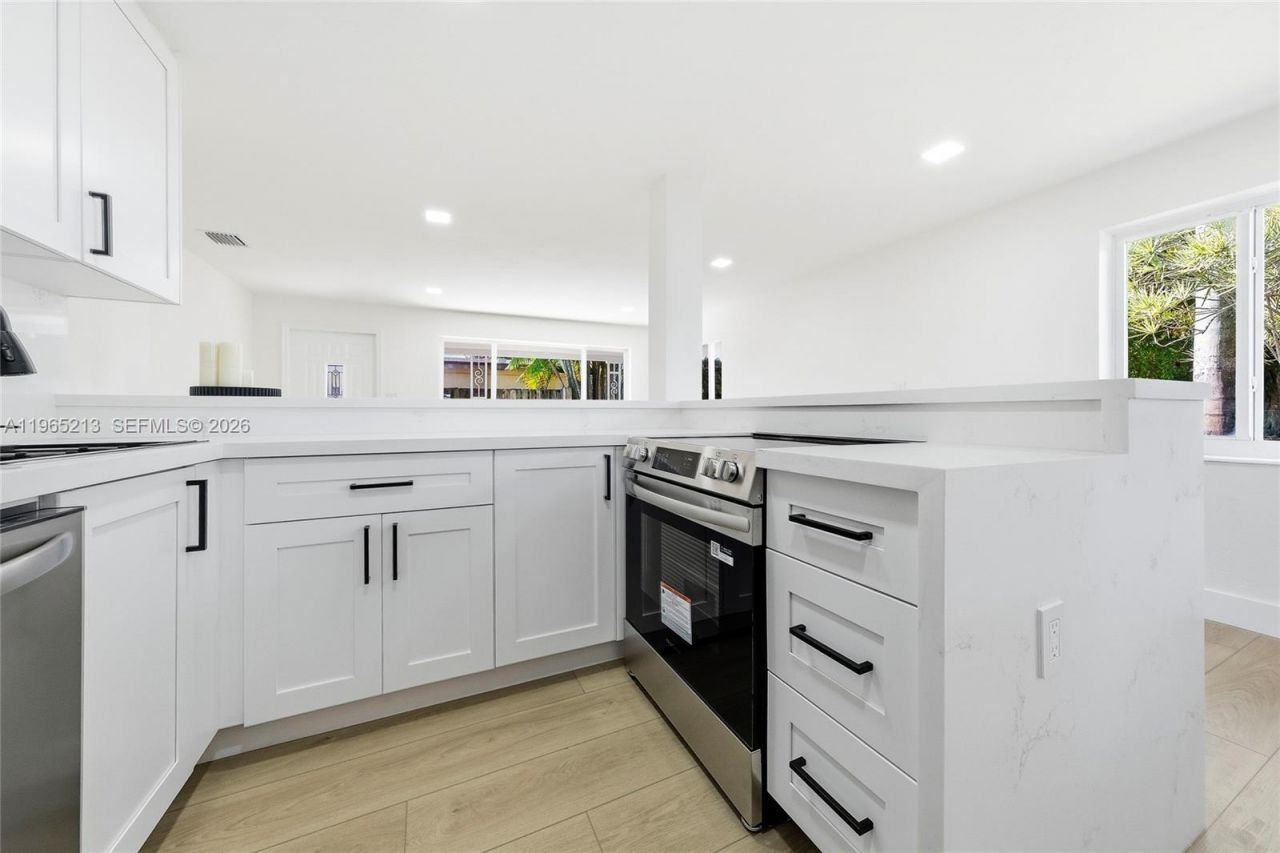 921 N 32nd Ave, Hollywood, FL 33021 Photo