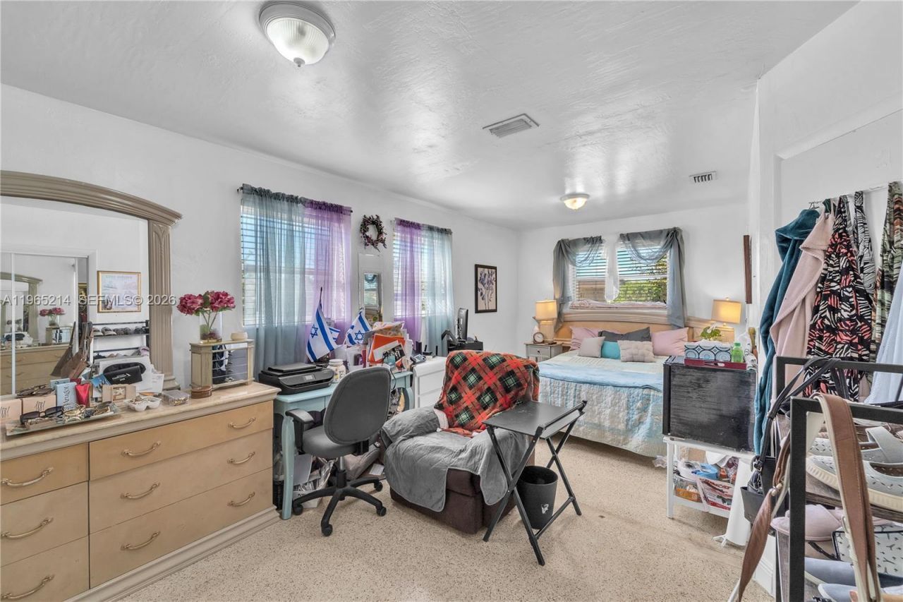 3235 SW 93rd Ct, Miami, FL 33165 Photo