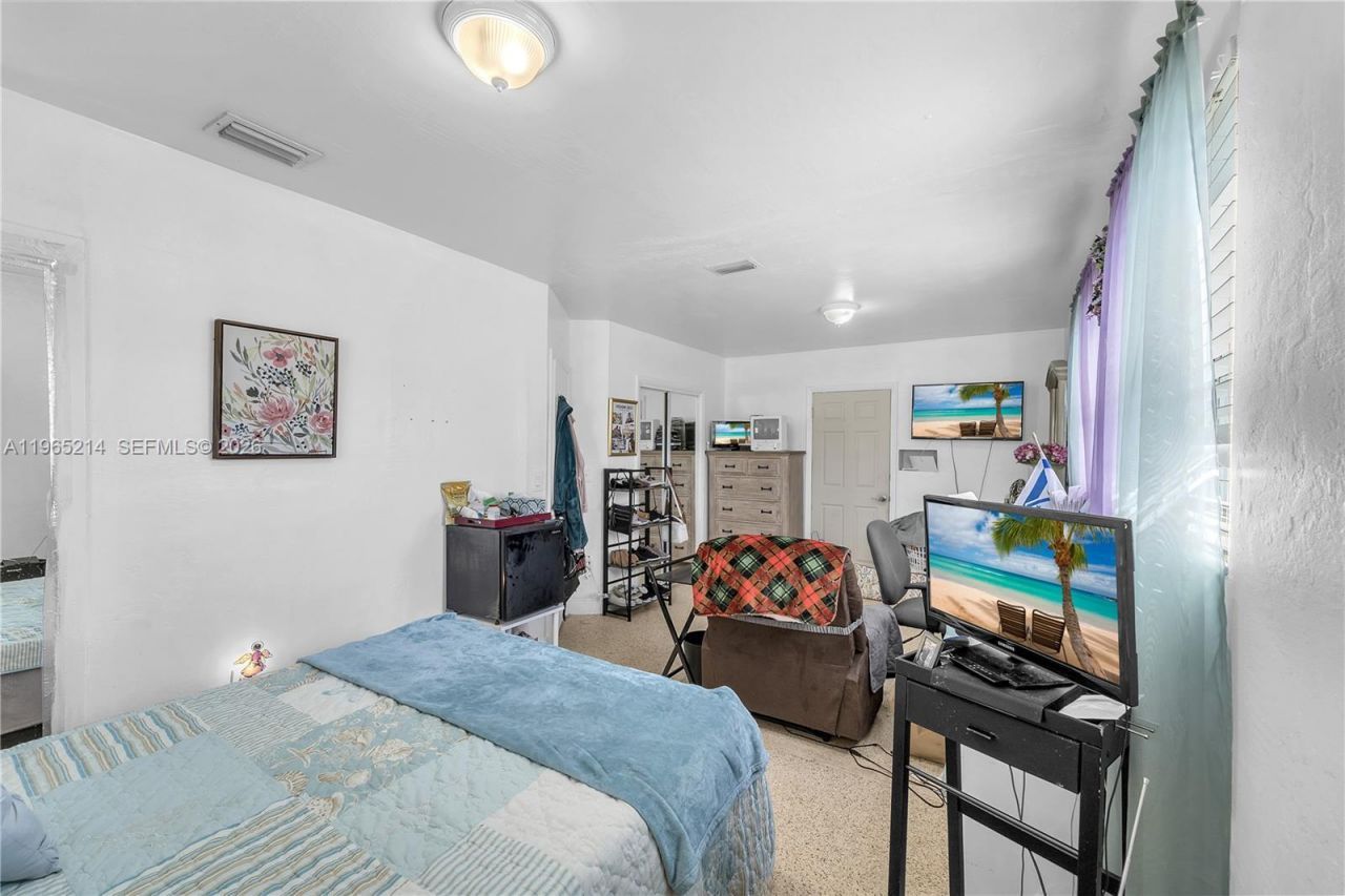 3235 SW 93rd Ct, Miami, FL 33165 Photo