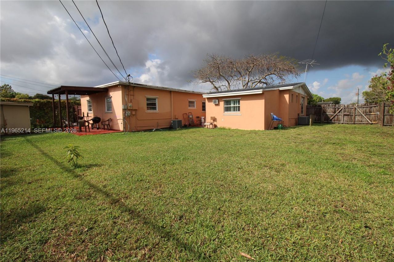 3235 SW 93rd Ct, Miami, FL 33165 Photo