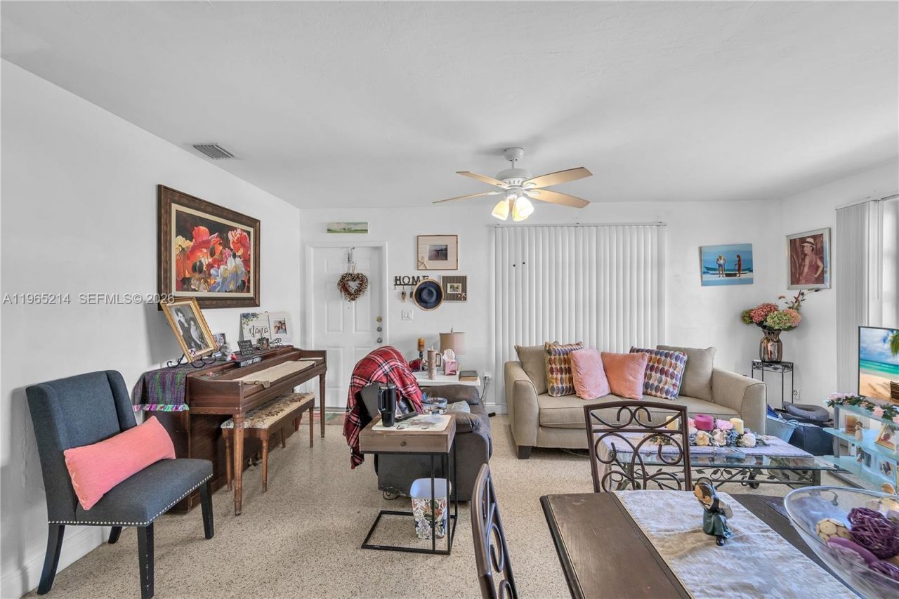 3235 SW 93rd Ct, Miami, FL 33165 Photo