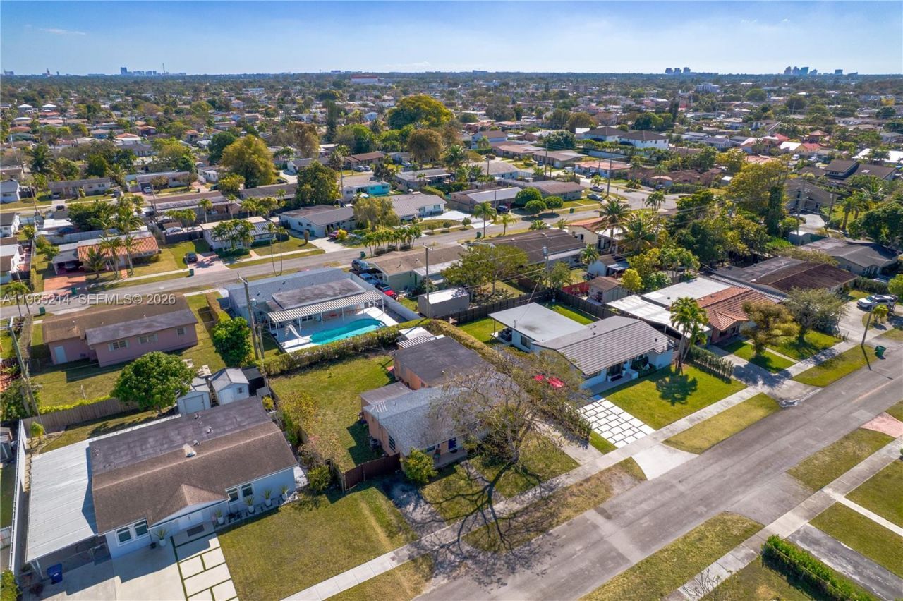 3235 SW 93rd Ct, Miami, FL 33165 Photo