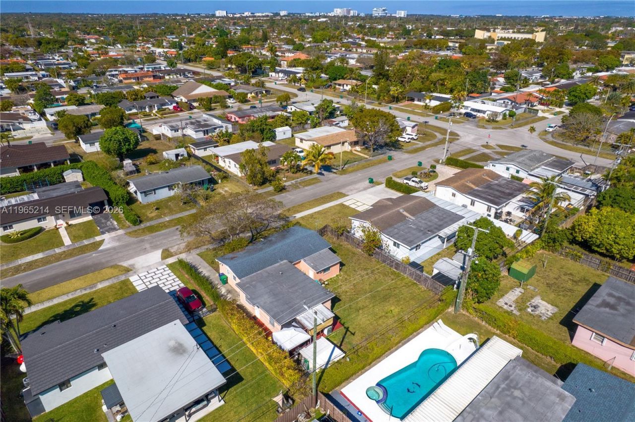 3235 SW 93rd Ct, Miami, FL 33165 Photo