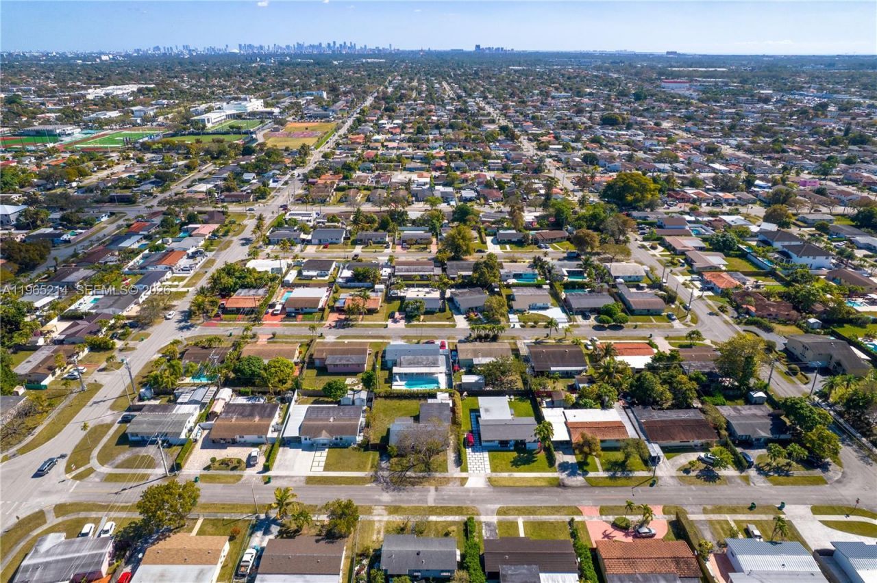 3235 SW 93rd Ct, Miami, FL 33165 Photo