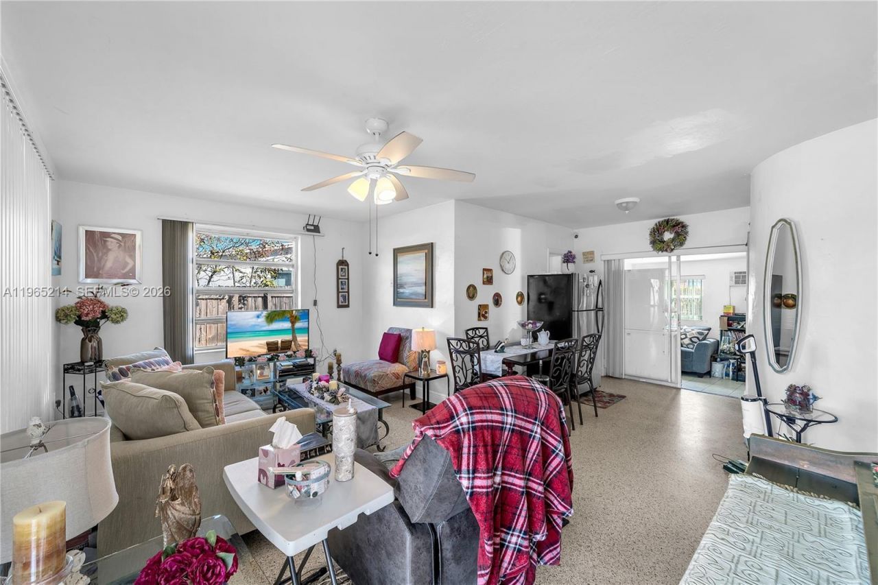 3235 SW 93rd Ct, Miami, FL 33165 Photo