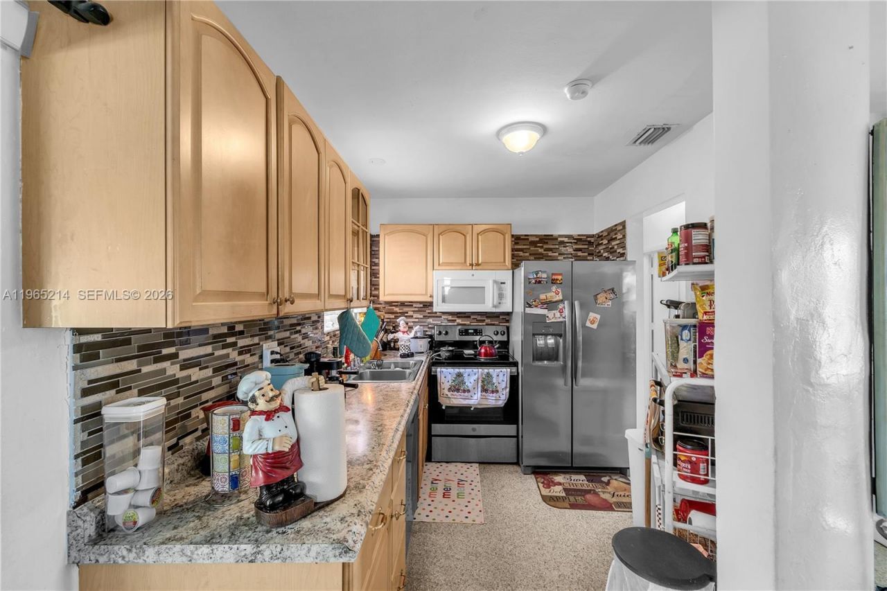 3235 SW 93rd Ct, Miami, FL 33165 Photo