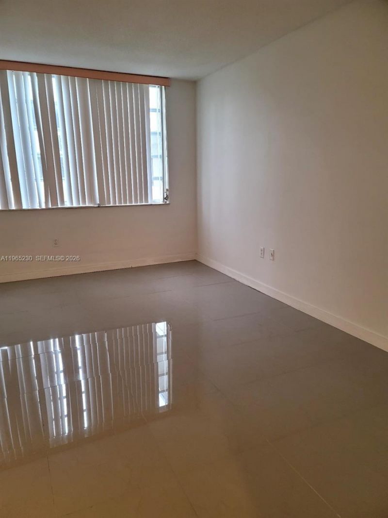 1690 NE 191st St , Unit 315-1, Miami, FL 33179 Photo