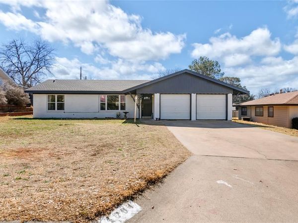1704 E 14th Street , Sweetwater, TX 79556