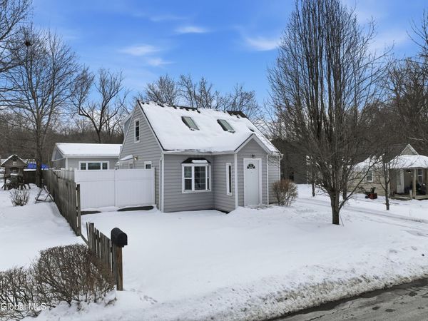 22 Schaffer Drive, Cohoes, NY 12047