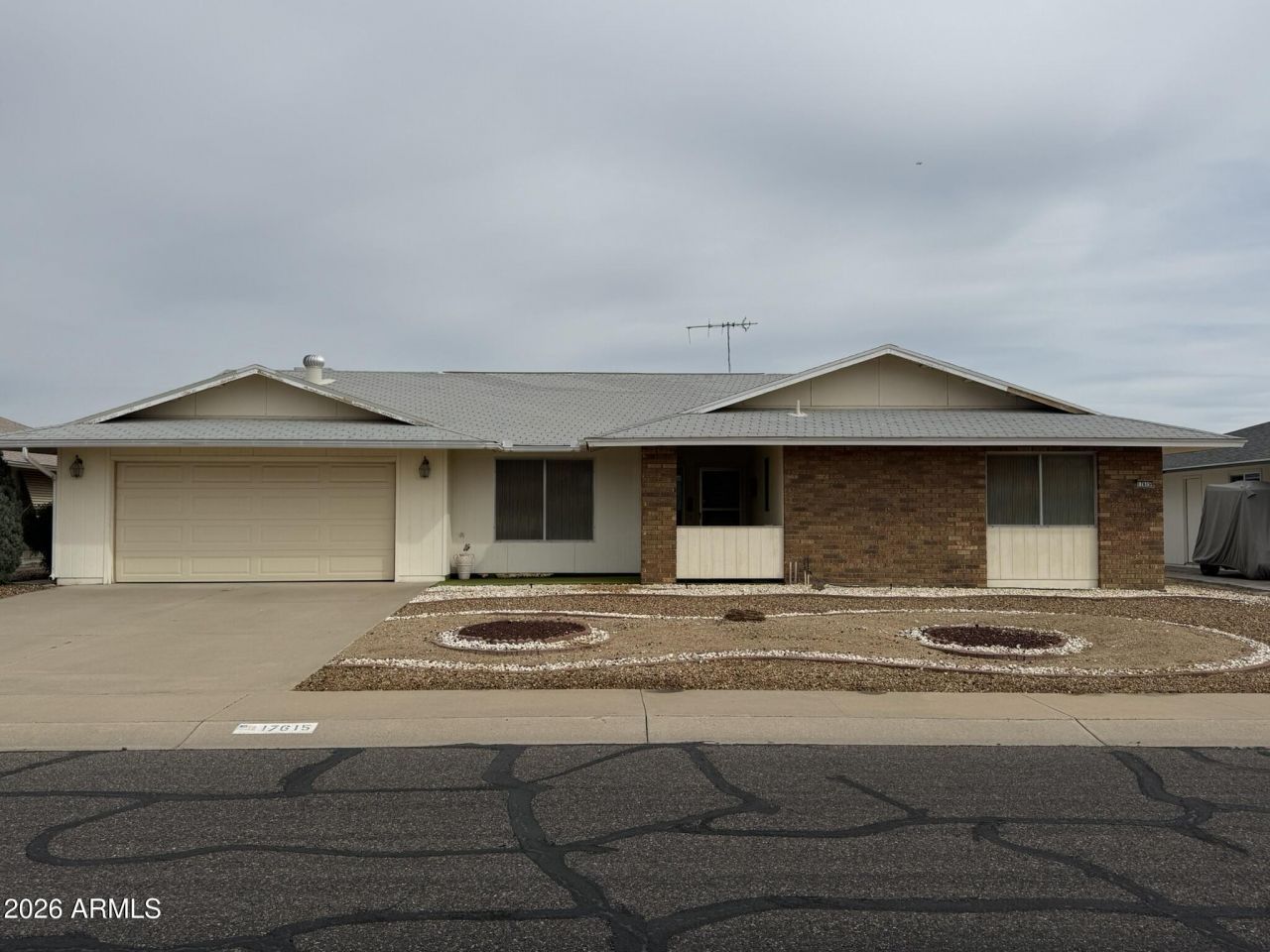 17615 N Lime Rock Drive, Sun City, AZ 85373 Main Photo