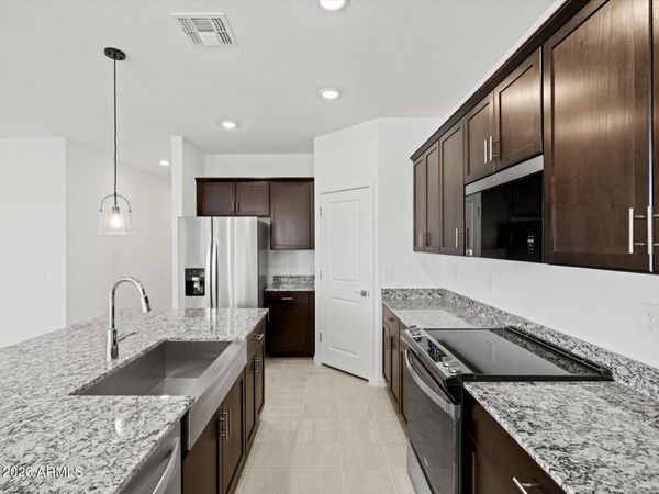 24582 W GROVE Street, Buckeye, AZ 85326